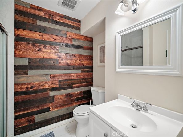 2404 Niagara, Costa Mesa CA 92626