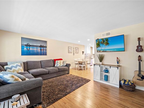 2404 Niagara, Costa Mesa CA 92626