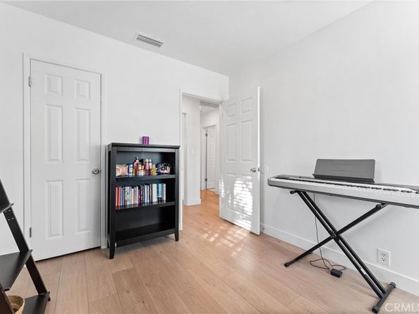 601 W Southgate Avenue, Fullerton CA 92832