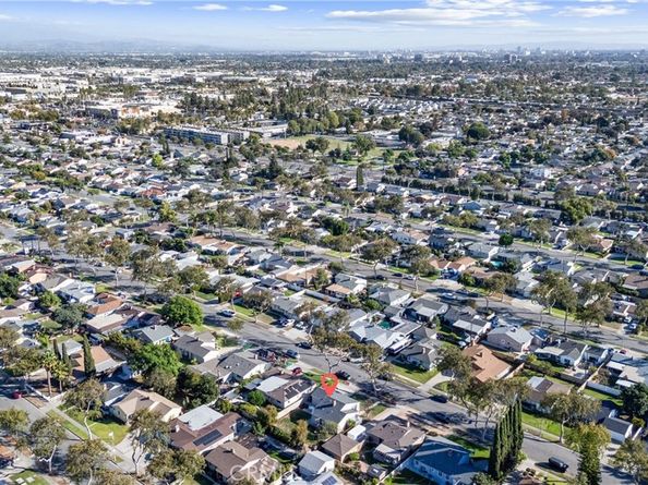 601 W Southgate Avenue, Fullerton CA 92832