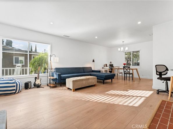 601 W Southgate Avenue, Fullerton CA 92832