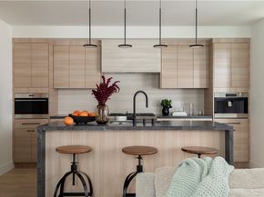 709 1/2 Larkspur 1, Corona Del Mar CA 92625