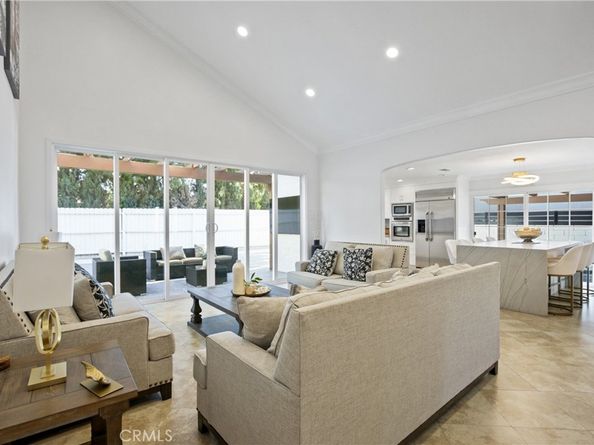 5353 Rural Ridge Circle E, Anaheim Hills CA 92707