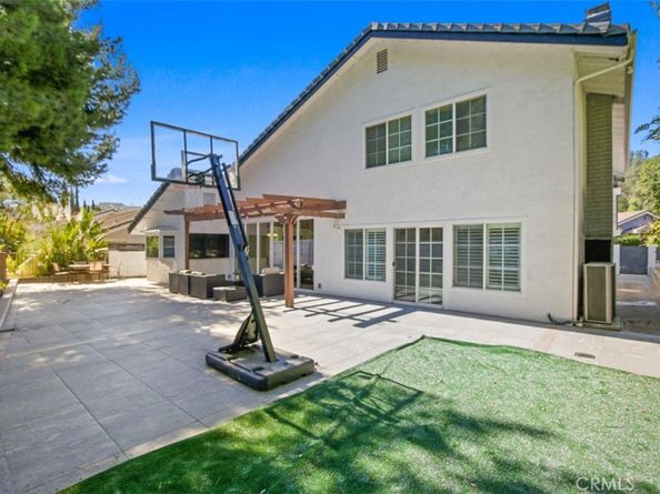 5353 Rural Ridge Circle E, Anaheim Hills CA 92707