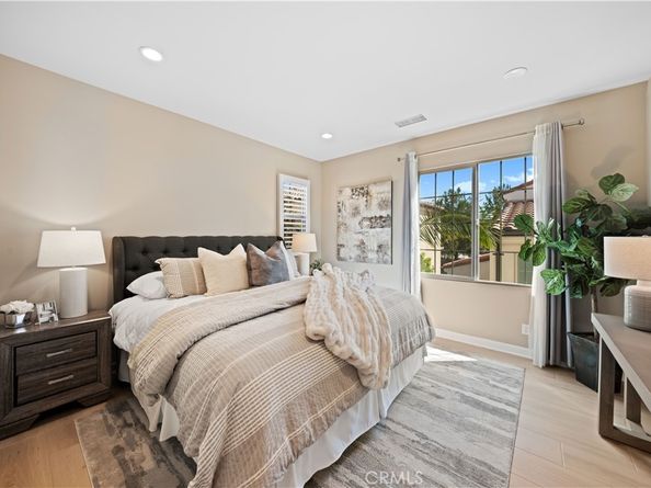 110 Copeland, Irvine CA 92618