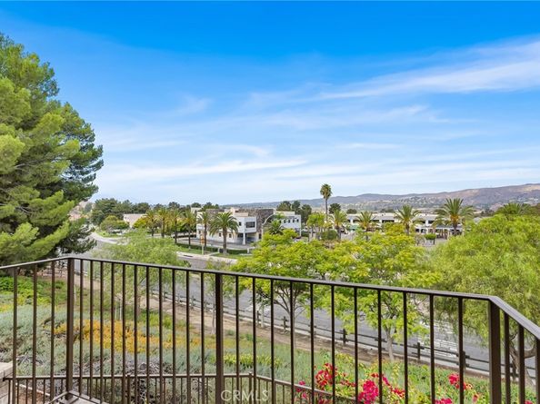 8123 E Oak Ridge Circle, Anaheim Hills CA 92808