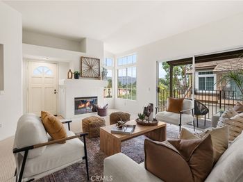 8123 E Oak Ridge Circle