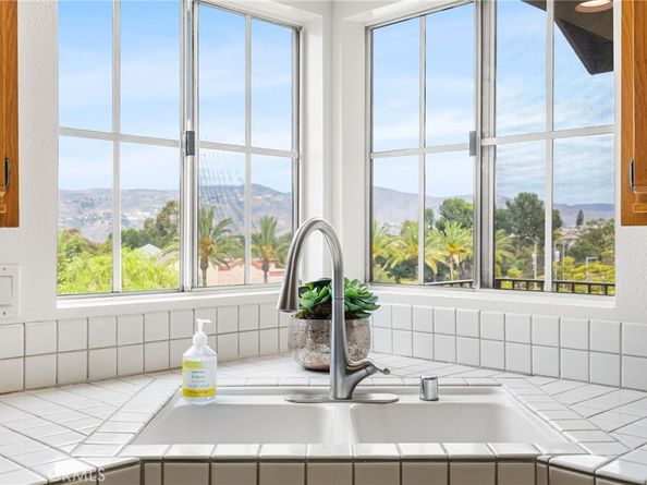 8123 E Oak Ridge Circle, Anaheim Hills CA 92808