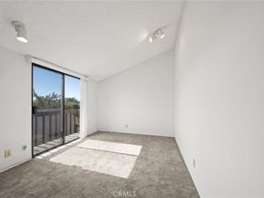 412 Emerald, Seal Beach CA 90740