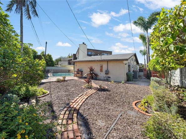 412 Emerald, Seal Beach CA 90740