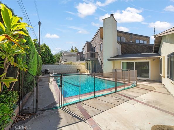 412 Emerald, Seal Beach CA 90740