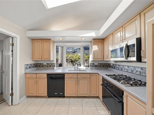 412 Emerald, Seal Beach CA 90740