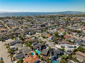 412 Emerald, Seal Beach CA 90740