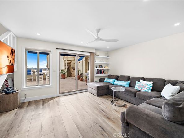 711 Pacific Coast 330, Huntington Beach CA 92648