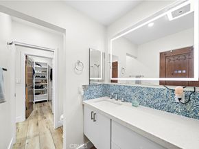 711 Pacific Coast 330, Huntington Beach CA 92648