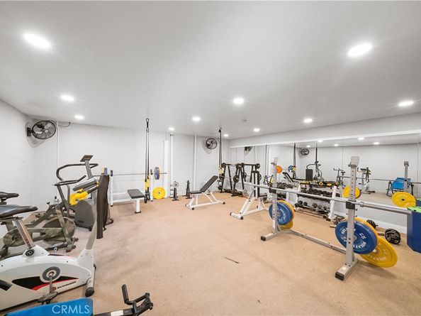 711 Pacific Coast 330, Huntington Beach CA 92648