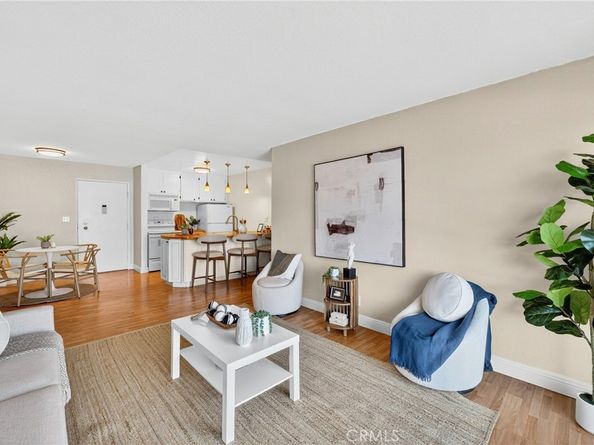 5585 161 N Pacific Coast Highway, Long Beach CA 90804