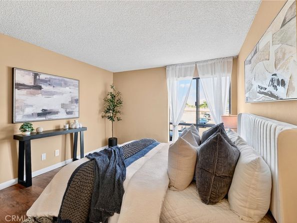 5585 161 N Pacific Coast Highway, Long Beach CA 90804