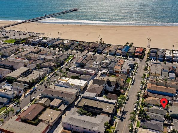 125 5th Street, Seal Beach CA 90740