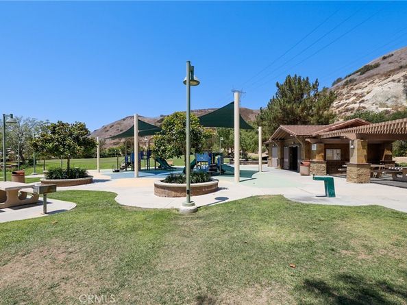 2571 N Skytop Court, Orange CA 92867