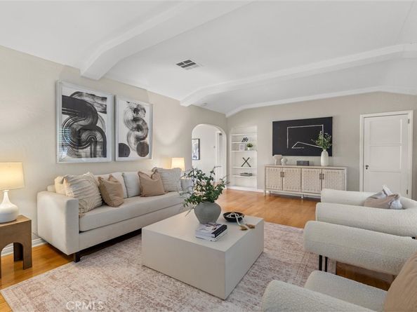 2692 San Francisco Avenue, Long Beach CA 90806