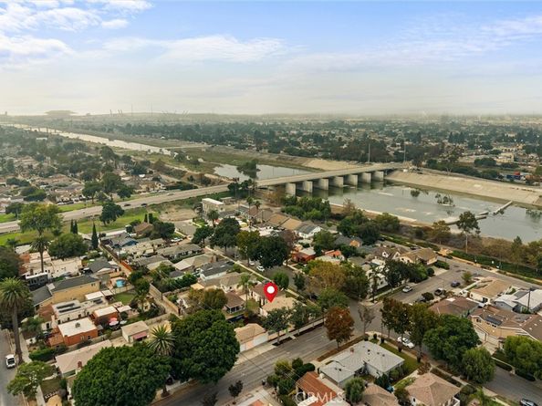 2692 San Francisco Avenue, Long Beach CA 90806