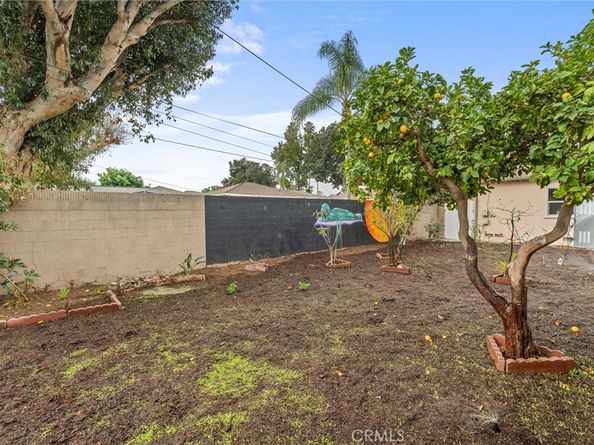 2692 San Francisco Avenue, Long Beach CA 90806