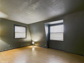 1875 N Shattuck, Orange CA 92865