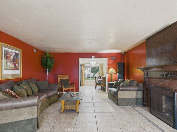 1875 N Shattuck, Orange CA 92865