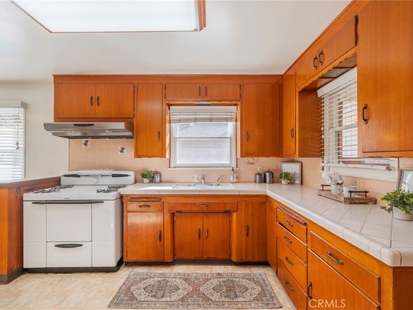 1241 S Walnut, Anaheim CA 92802