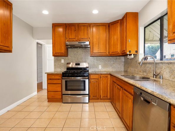 9400 Kramerwood Place, Los Angeles CA 90034