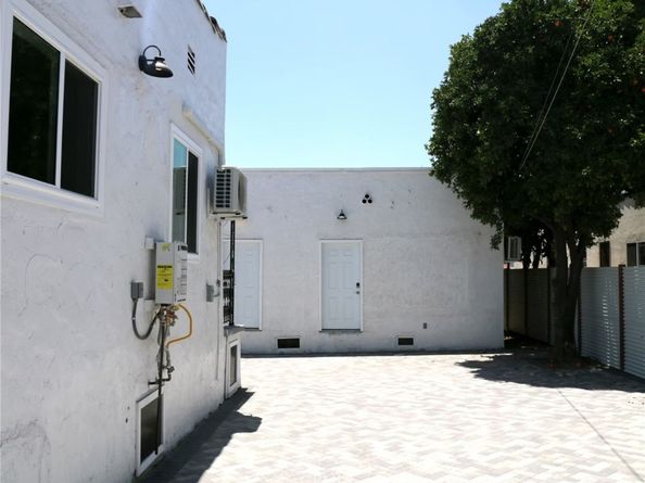 2437 Houston, Los Angeles CA 90033