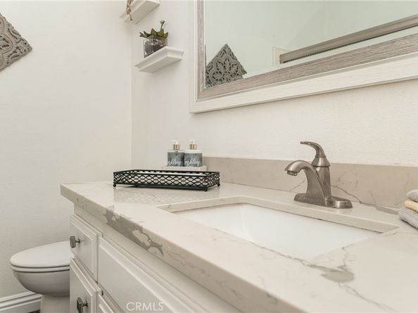 2542 W MacArthur Boulevard 143, Santa Ana CA 92704