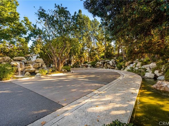 2542 W MacArthur Boulevard 143, Santa Ana CA 92704