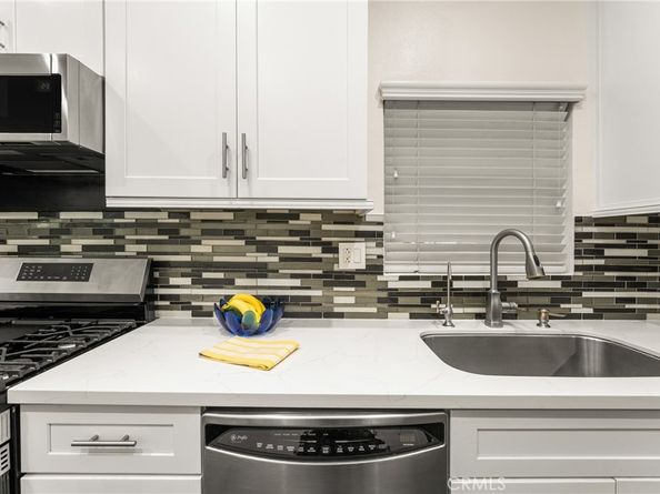 2542 W MacArthur Boulevard 143, Santa Ana CA 92704