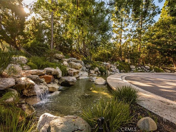 2542 W MacArthur Boulevard 143, Santa Ana CA 92704