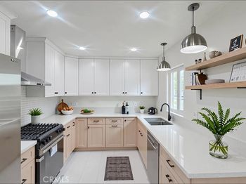 2605 W 163rd Street
