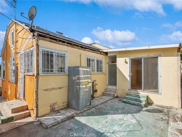 1194 S Lucerne Boulevard, Los Angeles CA 90019