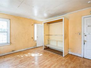 1194 S Lucerne Boulevard, Los Angeles CA 90019