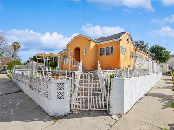 1194 S Lucerne Boulevard, Los Angeles CA 90019