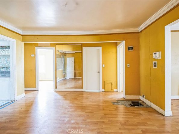 1194 S Lucerne Boulevard, Los Angeles CA 90019