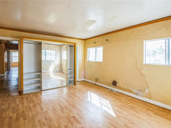 1194 S Lucerne Boulevard, Los Angeles CA 90019