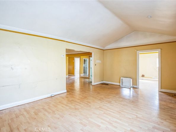 1194 S Lucerne Boulevard, Los Angeles CA 90019