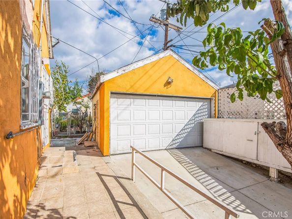 1194 S Lucerne Boulevard, Los Angeles CA 90019