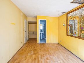 1194 S Lucerne Boulevard, Los Angeles CA 90019