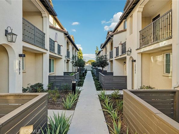 2520 Valentina 6, Commerce CA 90040