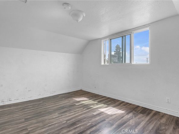 1017 W 99th Street, Los Angeles CA 90044