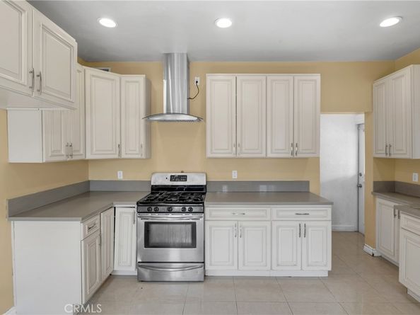1017 W 99th Street, Los Angeles CA 90044