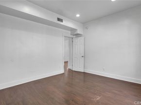 1017 W 99th Street, Los Angeles CA 90044