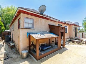 2707 Windsor Avenue, Pasadena CA 91001